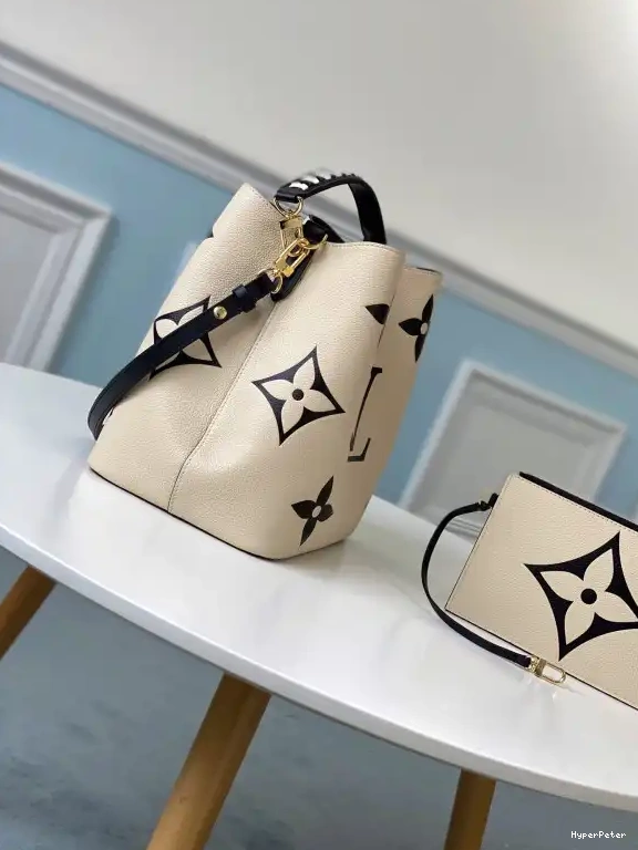 LOUIS VUITTON NÉONOÉ 0514